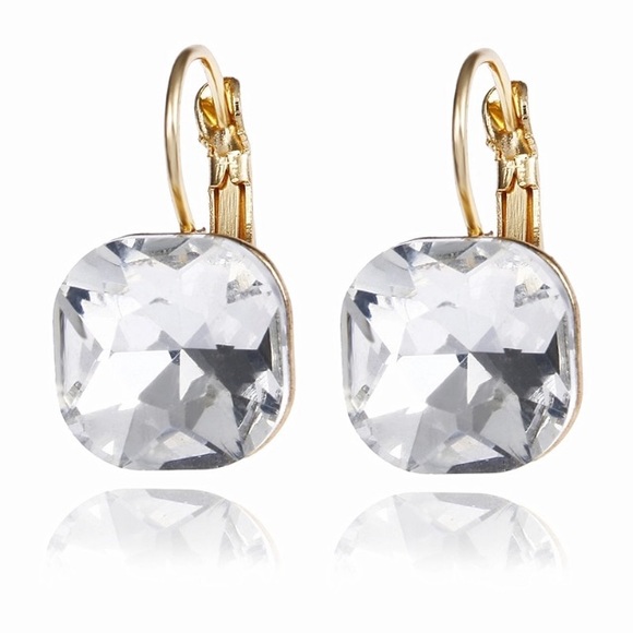 NEW!๐๐SQUARE CUSHION CUT CRYSTAL CLEAR DROPS๐๐ - Picture 2 of 5